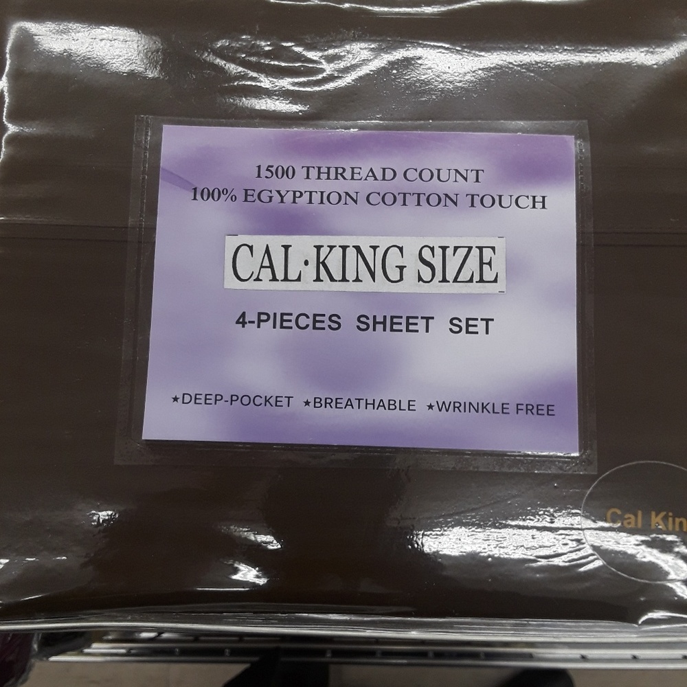 4pcs King size sheet set. Cali king size